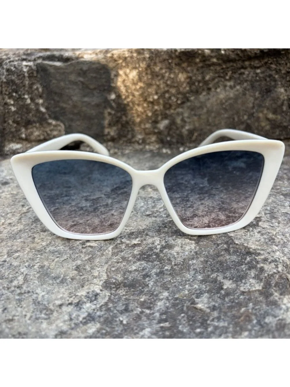 Vintage Cream Cat Eye Sunglasses Retro Oversized Mod Style Gradient Lenses NEW